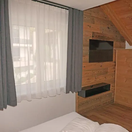 Ladis-3 By Interhome דירה לאדיס