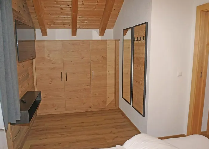 Ladis-3 By Interhome * Ladis